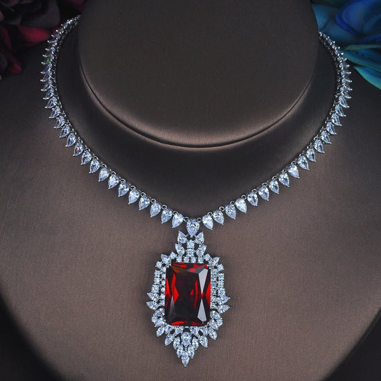 Earrings Set Toast Clothing Matching Set Gifts Fashion Jewelry Women $79.00 Dana Fashion Color: Red Women's Accessories Product information: Style: Europe and America Treatment process: inlaid with gems Style: Women's Set combination: earrings + item acce
