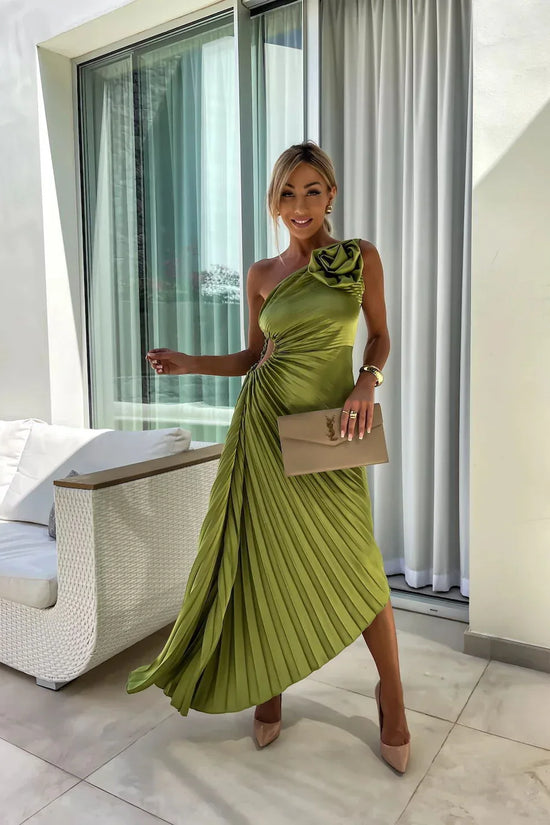 Ins Pleated One-shoulder Dress With Big Rose Flower Fashionable Sexy Evening Party Club Asymmetrical Dress - DanaFashionstore