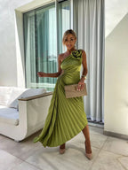 Ins Pleated One-shoulder Dress With Big Rose Flower Fashionable Sexy Evening Party Club Asymmetrical Dress - DanaFashionstore
