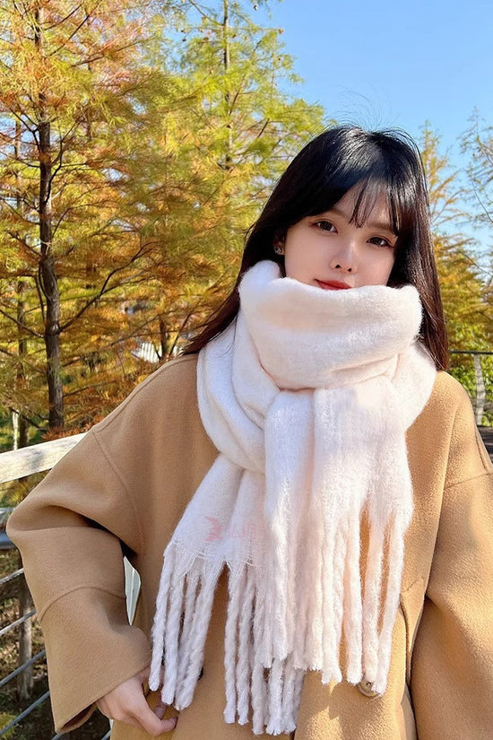 Macaron Solid Color Thick Braid Tassel Shawl