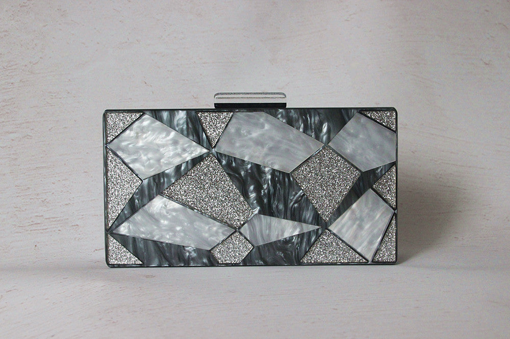 Fashion Black And White Contrast Acrylic Clutch - Dana Fashion