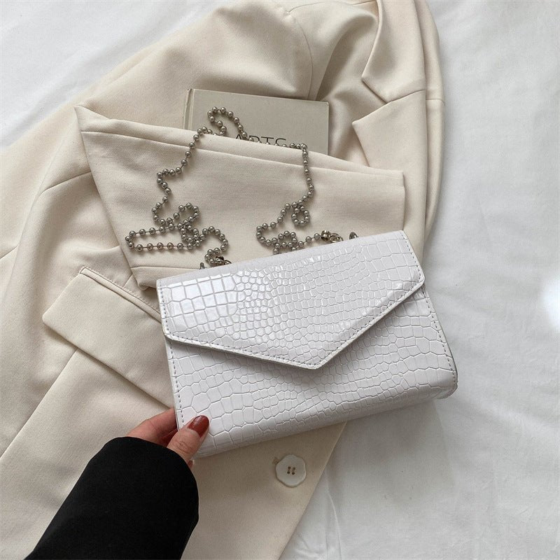 Elegant Simple And Fashionable Handbag $26.18 Dana Fashion Color: White Women's Bags Overview: Unique design, stylish and beautiful. Good material, comfortable wear. A variety of colors, any choice. Product Information: Lining texture: no lining Pattern: