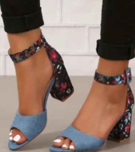 Embroidered Chunky Heel Women's High Heel Sandals $48.90 Dana Fashion Color: Blue Size: 35 Women's shoes Product information: Toe holder shape: Pointed Color: blue, black, red, yellow Shoe Upper material: PU Size: 35,36,37,38,39,40,41,42 Wearing style: an