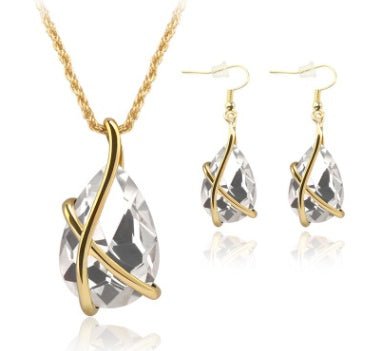 Europe and the United States cross-border e-commerce jewelry set pendant necklace earrings nostalgic crystal holiday party wedding supplies $25.50 Dana Fashion Color: Transparent white Women's Accessories Style: Europe and America Material: Alloy Treatmen