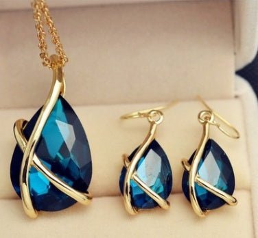 Europe and the United States cross-border e-commerce jewelry set pendant necklace earrings nostalgic crystal holiday party wedding supplies $25.50 Dana Fashion Color: Hole blue Women's Accessories Style: Europe and America Material: Alloy Treatment proces