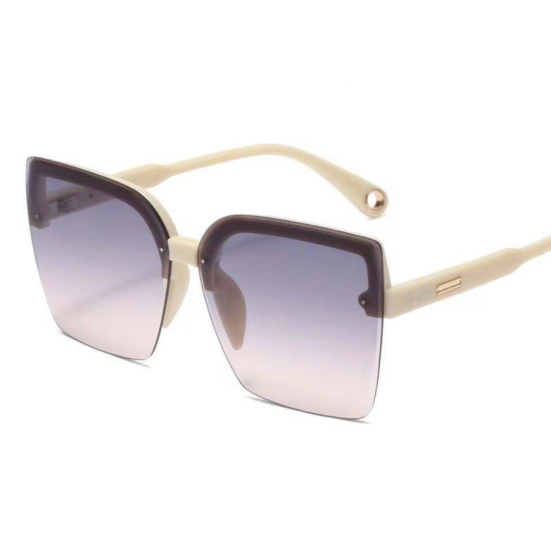 Europe And The United States Street Shot Ins Wind Big Square Sunglasses $17.27 Dana Fashion Color: White Women's Accessories Product information: Lens color: Red Frame color: Red Transmittance classification: Category 3 / sunshade mirror Structure of glas