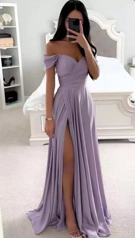 European And American Bridesmaid Dress Bottoming Dress $98.50 Dana Fashion Color: Lavender Purple Size: L Baby Clothing Product information: Fabric name: lace Applicable scenario: party Color: Black BL-17, navy blue iWon, dark green DN-117, wine red WR-22