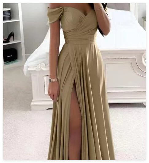 European And American Bridesmaid Dress Bottoming Dress $98.50 Dana Fashion Color: Black Size: L Baby Clothing Product information: Fabric name: lace Applicable scenario: party Color: Black BL-17, navy blue iWon, dark green DN-117, wine red WR-22, champagn