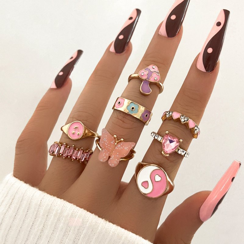 European And American Fashion Personality Color Dripping Ring $14.91 Dana Fashion Dimensions: J0828 style Women's Accessories Specifications: Product material: Zinc alloy Treatment process: Electroplating drop oil insert Style: European and american Style