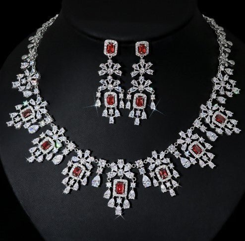 European And American Fashion Retro Square Zircon Necklace Earrings $317.42 Dana Fashion Color: Red Zirconium Women's Accessories Product information: Pendant material: mixed gem inlaid Chain style: O-ring chain Material: zircon Popular elements: round, o