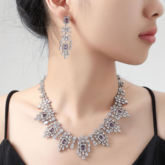 European And American Fashion Retro Square Zircon Necklace Earrings $317.42 Dana Fashion Color: Green Zirconium Women's Accessories Product information: Pendant material: mixed gem inlaid Chain style: O-ring chain Material: zircon Popular elements: round,