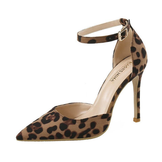 European And American Hollowed Sandals Women's Word With Pointed Toe Stiletto Leopard Print $59.50 Dana Fashion Height: 10cm Size: 34 Women's shoes Product information: Pattern: Leopard print Lining material: Microfiber Color: Heel Height: 10cm, heel heig