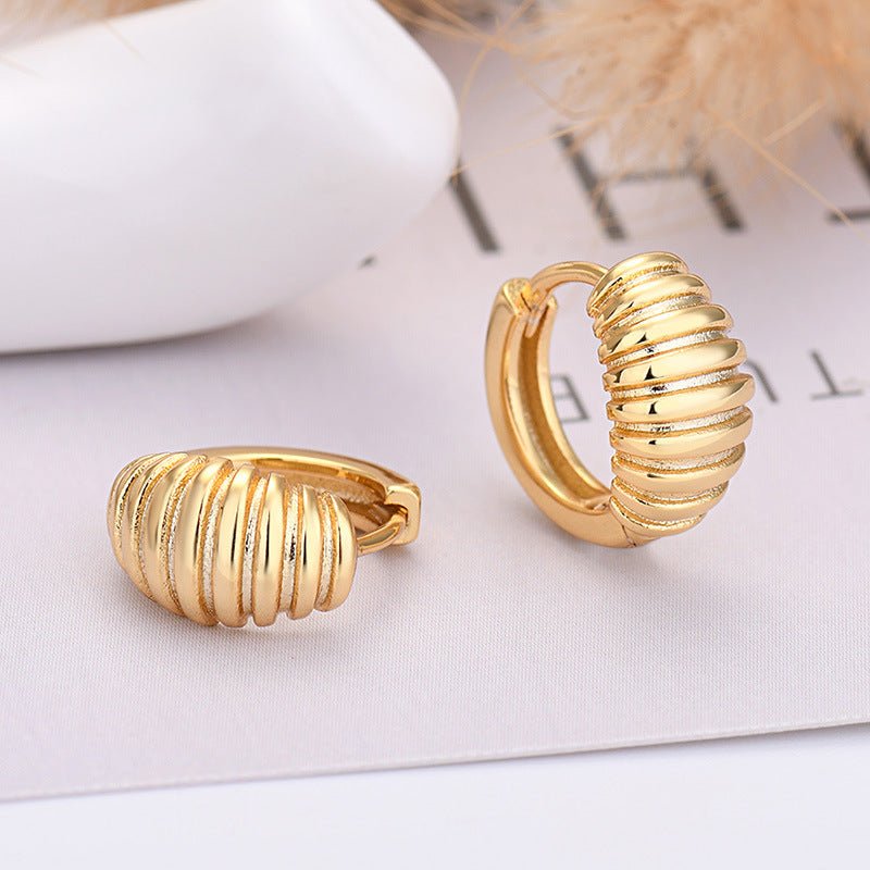 European And American Ins Style Simple Thread Croissant Earrings $15.61 Dana Fashion Color: Gold Women's Accessories Product information: Treatment Process: Electroplating Color: gold, silver Applicable population: Female Material: Silver Needle copper Sh