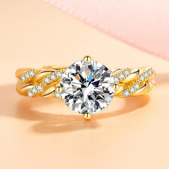 European And American Internet Hot Fashion Zircon Ring For Women $14.60 Dana Fashion Color: Yellow Gold Women's Accessories Product information: Type: open mouth Treatment Process: Seiko Color: yellow gold 2 Karat open mouth [eight hearts and eight arrows
