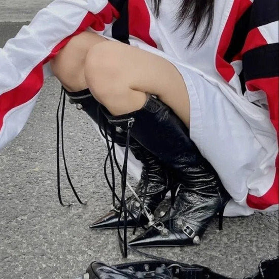European And American New Pointed Toe Stiletto Heel Metal Rivet Motorcycle Catwalk Women's Boots $75.50 Dana Fashion Color: 20 Long Black Size: 34 Women's shoes Product information: Pattern: color matching Lining material: imitation leather Color: Black,