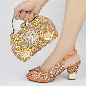 European And American Party Diamond Carved Collage Pattern Round Toe Back Tied Wedge Sandals With Evening Handbag Suit $159.50 Dana Fashion Color: Black Size: 38 Women's shoes Product information: Lining material: PU Scaffold shape: Fish Mouth Color: gree