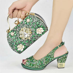 European And American Party Diamond Carved Collage Pattern Round Toe Back Tied Wedge Sandals With Evening Handbag Suit $159.50 Dana Fashion Color: Green Size: 38 Women's shoes Product information: Lining material: PU Scaffold shape: Fish Mouth Color: gree