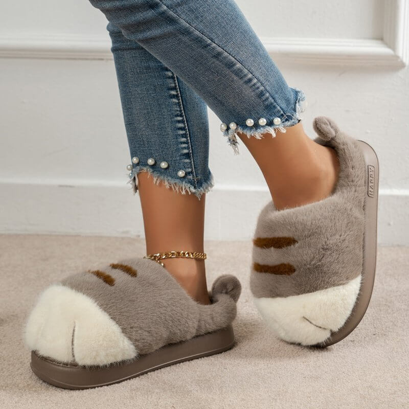 European And American Plus Size Closed Toe Fur Slipper Winter $63.50 Dana Fashion Color: Brown Size: 38to39 Women's shoes Product information: Heel shape: flat With USB or not: no Size: 36-37,38-39,40-41 Sole craft: viscose shoes Cutting depth: shallow mo