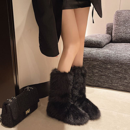 European And American Plus Velvet Thick Snow Boots Women $69.50 Dana Fashion Color: Beige Size: 35 Women's shoes Product information: Pattern: solid color Lining material: artificial plush Upper height: low top Sock length: high cylinder Size: 37,40,39,35