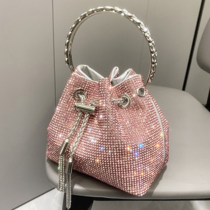 European And American Shiny Diamond Handbag For Women $48.55 Dana Fashion Color: Blue Color Matching Medium Women's Bags Product information: Lining texture: polyester fiber Color: medium-sized in rose red, blue medium, green medium, purple medium, pink m