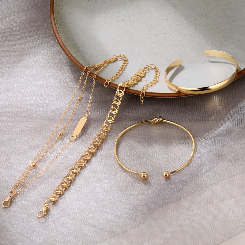 European And American Simple Hundred Chain Ring Bracelet 4-piece Set $10.57 Dana Fashion Color: YY12282 Women's Accessories Product information: Process: Electroplating Color: YY12282 Material: Alloy Popular elements: round, ring Style: all match Packing