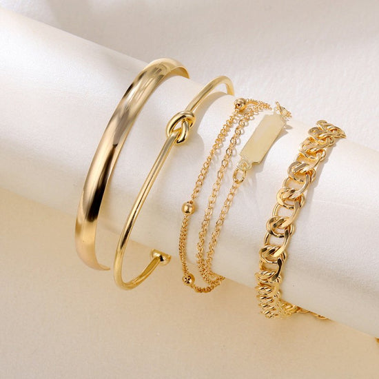 European And American Simple Hundred Chain Ring Bracelet 4-piece Set $10.57 Dana Fashion Color: YY12282 Women's Accessories Product information: Process: Electroplating Color: YY12282 Material: Alloy Popular elements: round, ring Style: all match Packing