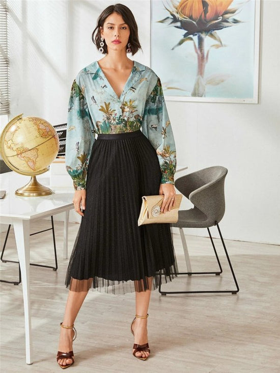 European and American Skirts, Mesh Skirts, Beach Skirts $25.50 Dana Fashion Color: Black Size: 2XL Women's clothing Product material: Fabric name: Chemical fiber blended Main fabric composition: Polyester fiber (polyester) The content of the main fabric i