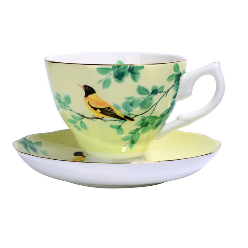 European Classic Series Bone China Coffee Cup $48.50 Dana Fashion style: 8Style Dana's Kitchen Overview: 1. Scratch gold by hand The bottom of the cup is hand-scraped gold, metal texture The color is positive 2. Decal interface This line is a production t