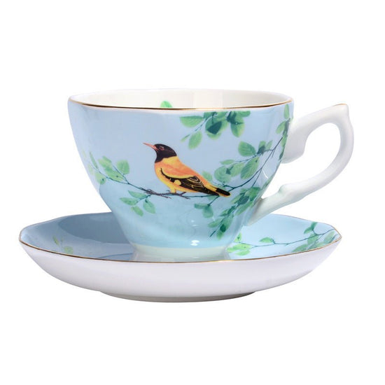 European Classic Series Bone China Coffee Cup $48.50 Dana Fashion style: 11Style Dana's Kitchen Overview: 1. Scratch gold by hand The bottom of the cup is hand-scraped gold, metal texture The color is positive 2. Decal interface This line is a production