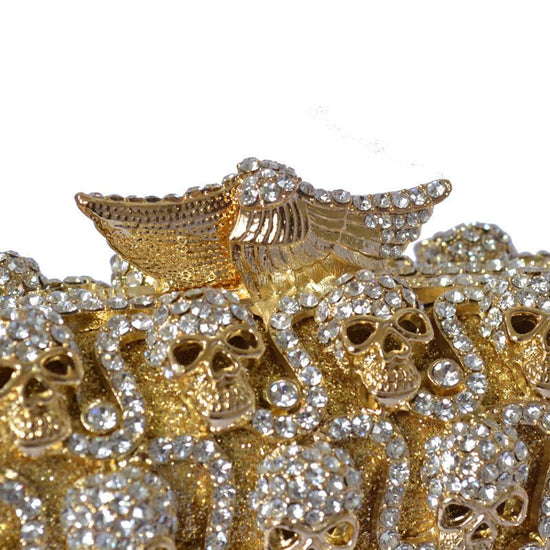 Evening Bag Diamond-studded Women's Clutch Clutch $120.00 Dana Fashion Color: Black Women's Bags Product information: Product category: dinner bag Material: Alloy Fabric texture: crystal Trendy Bags Style: Gem Bag Internal structure of the bag: ID bag The