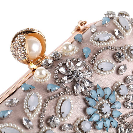 Evening Dress Dress Evening Banquet Bag Diamond Clutch $61.49 Dana Fashion Color: Apricot Women's Bags Product information: Material: Polyester Applicable scene: cosmetic bag, cosmetic storage, banquet Lining texture: polyester Luggage trend style: small