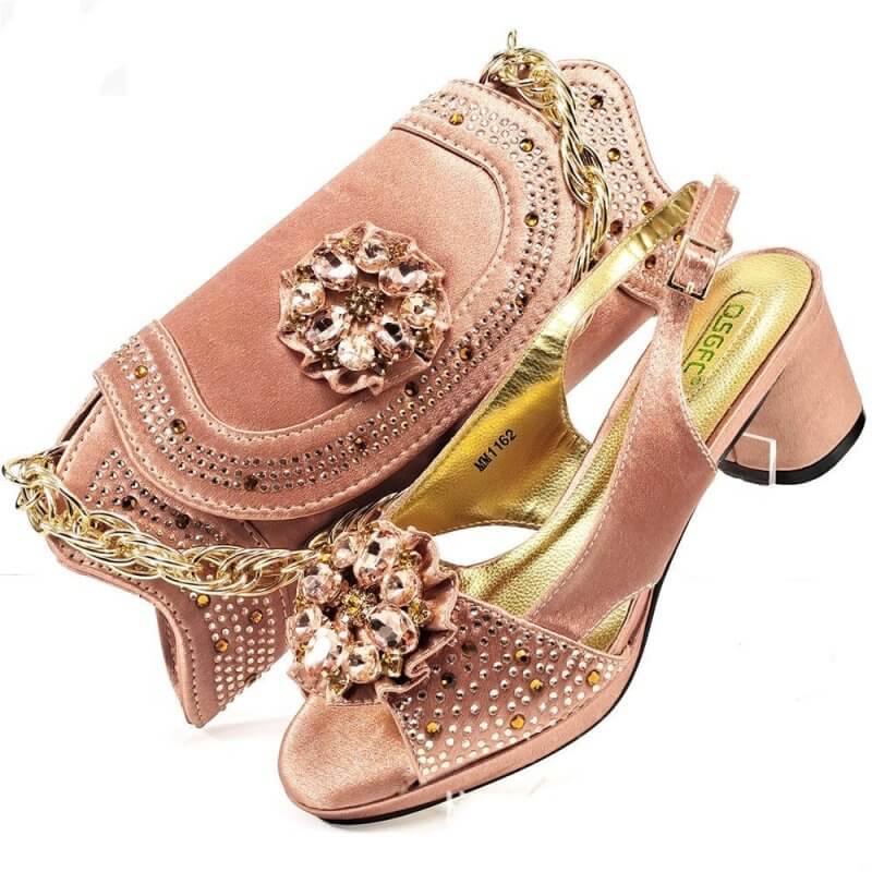 Evening Party With Rhinestone Pointed Toe Shoes Hand Bag Suit $189.50 Dana Fashion Color: Skin Color Size: 38 Women's shoes Product information: Toe holder shape: Pointed Color: Olive, Brown, Rose Red, gold, royal blue, skin color, wine red Shoe Upper mat