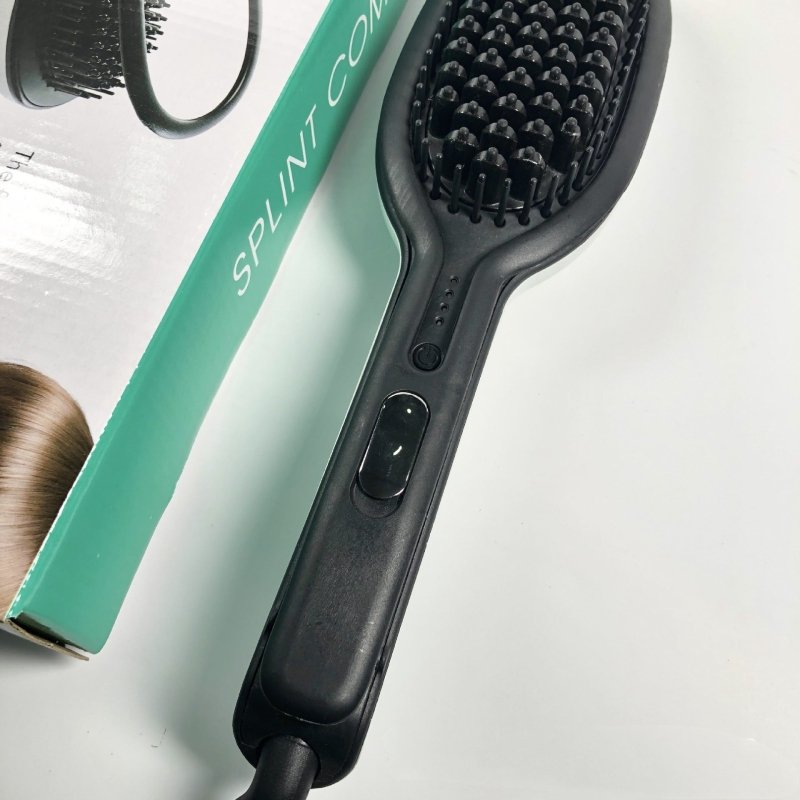 Explosive Style Hairdresser Splint Straight Hair Comb $49.00 Dana Fashion Electrical outlet: EU Beauty Tools Product information: Diameter of the heat conductor: 16MM-20MM Product category: roll and straight dual-use Heat conductor material: tourmaline ce