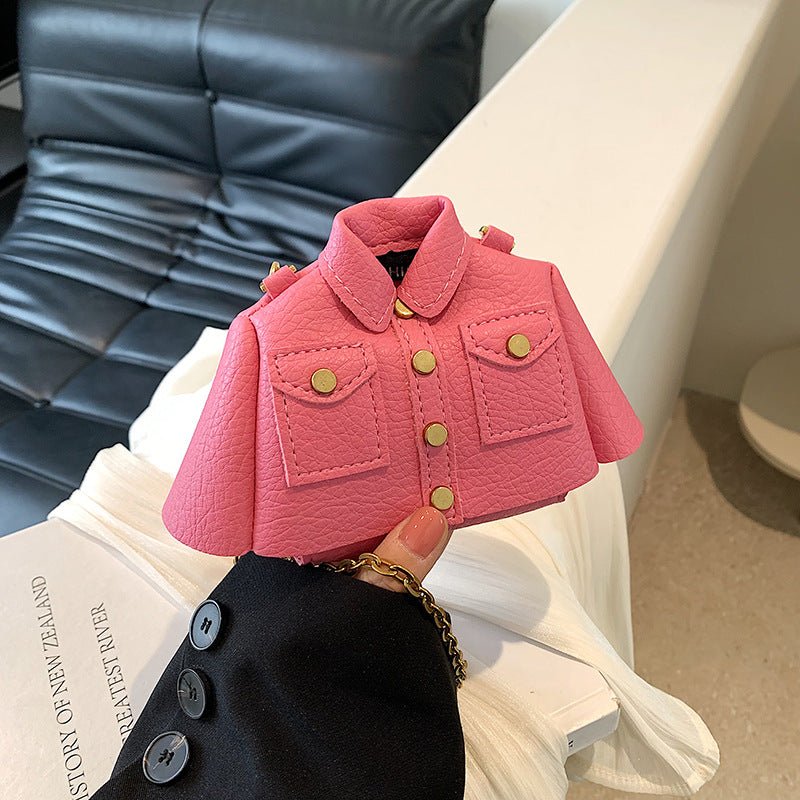 Exquisite Chain Mini Lipstick Shoulder Crossbody Small Square Bag $29.30 Dana Fashion Color: Beige Size: 18x5x12 Women's Bags Product information: Lining texture: without lining Applicable scenarios: Daily matching Color: Black, creamy-white, Brown, Rose