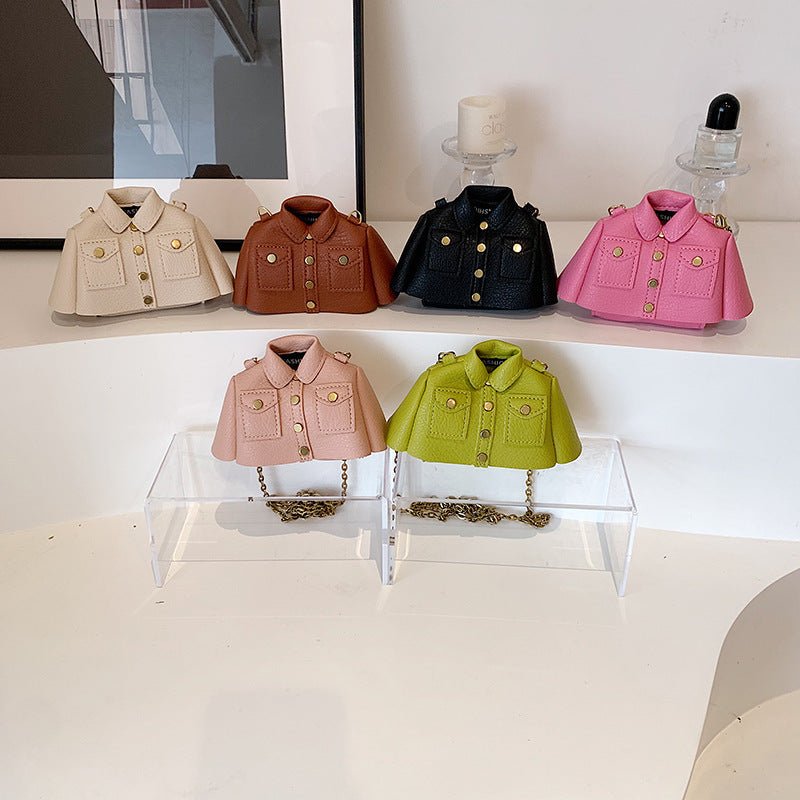 Exquisite Chain Mini Lipstick Shoulder Crossbody Small Square Bag $29.30 Dana Fashion Color: Beige Size: 18x5x12 Women's Bags Product information: Lining texture: without lining Applicable scenarios: Daily matching Color: Black, creamy-white, Brown, Rose