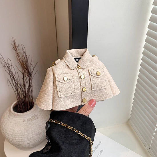 Exquisite Chain Mini Lipstick Shoulder Crossbody Small Square Bag $29.30 Dana Fashion Color: Beige Size: 18x5x12 Women's Bags Product information: Lining texture: without lining Applicable scenarios: Daily matching Color: Black, creamy-white, Brown, Rose