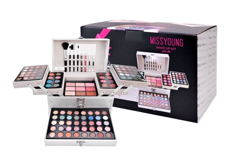Eye Shadow Plate Blush Combination Makeup Set $149.00 Dana Fashion Color Classification: Leopard Print makeup Product information: Color: Silver Applicable people: general Applicable skin type: Universal Color classification: Silver, leopard print Cosmeti