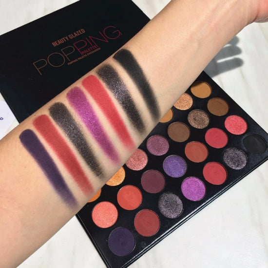 Eye shadow $40.00 Dana Fashion style: 1 style makeup Type: Eye Shadow Effect: matte, shimmer, flash, three-dimensional luster Features: fine powder, long lasting, waterproof