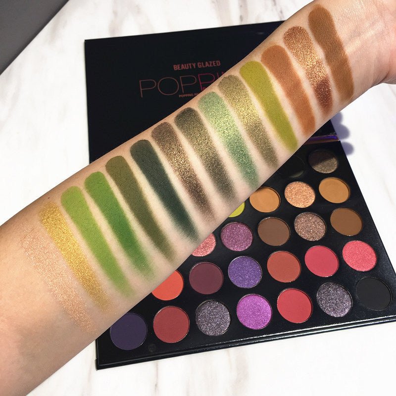 Eye shadow $40.00 Dana Fashion style: 1 style makeup Type: Eye Shadow Effect: matte, shimmer, flash, three-dimensional luster Features: fine powder, long lasting, waterproof