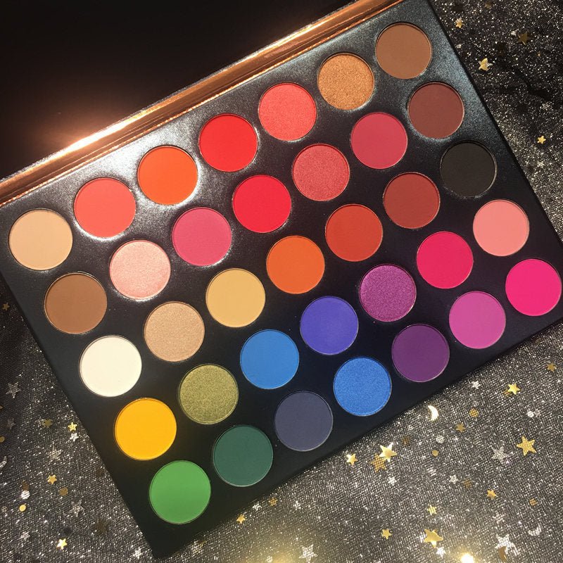 Eye shadow $40.00 Dana Fashion style: 1 style makeup Type: Eye Shadow Effect: matte, shimmer, flash, three-dimensional luster Features: fine powder, long lasting, waterproof