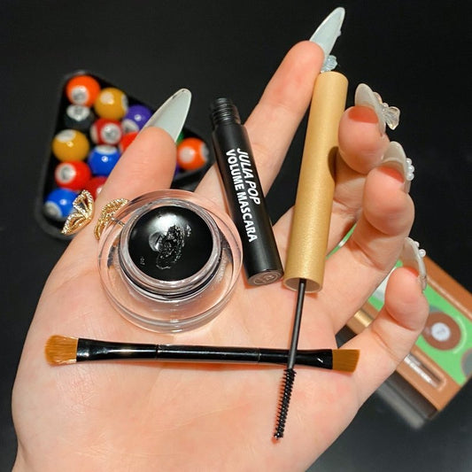 Eyeliner Makeup Set Is Smudge-free And Waterproof $21.56 Dana Fashion Color: Black makeup Product information: Specifications: Normal specifications Special use cosmetics: No Product Category: Mascara eyeliner set Style: animal, punk, cartoon,CHIC, plant,