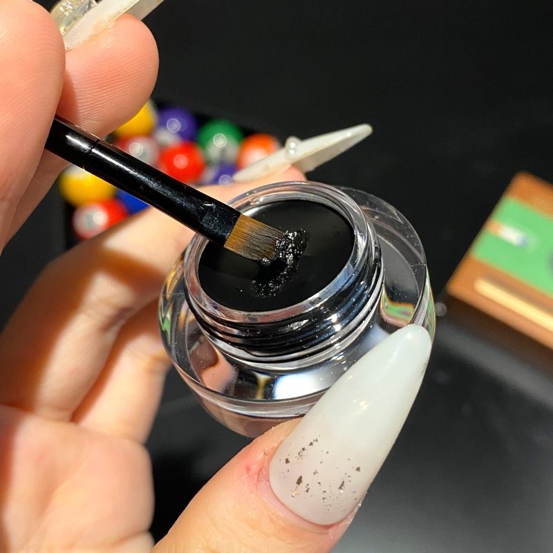 Eyeliner Makeup Set Is Smudge-free And Waterproof $21.56 Dana Fashion Color: Black makeup Product information: Specifications: Normal specifications Special use cosmetics: No Product Category: Mascara eyeliner set Style: animal, punk, cartoon,CHIC, plant,