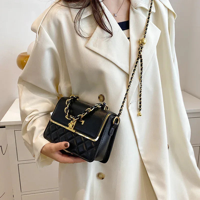 Diamond Chain Handbag Elegant Graceful Shoulder Bag - DanaFashionstore
