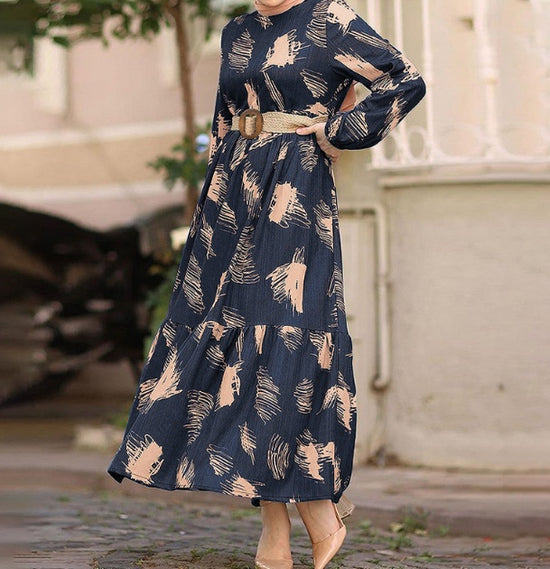 Women's Fashionable And Elegant Dress