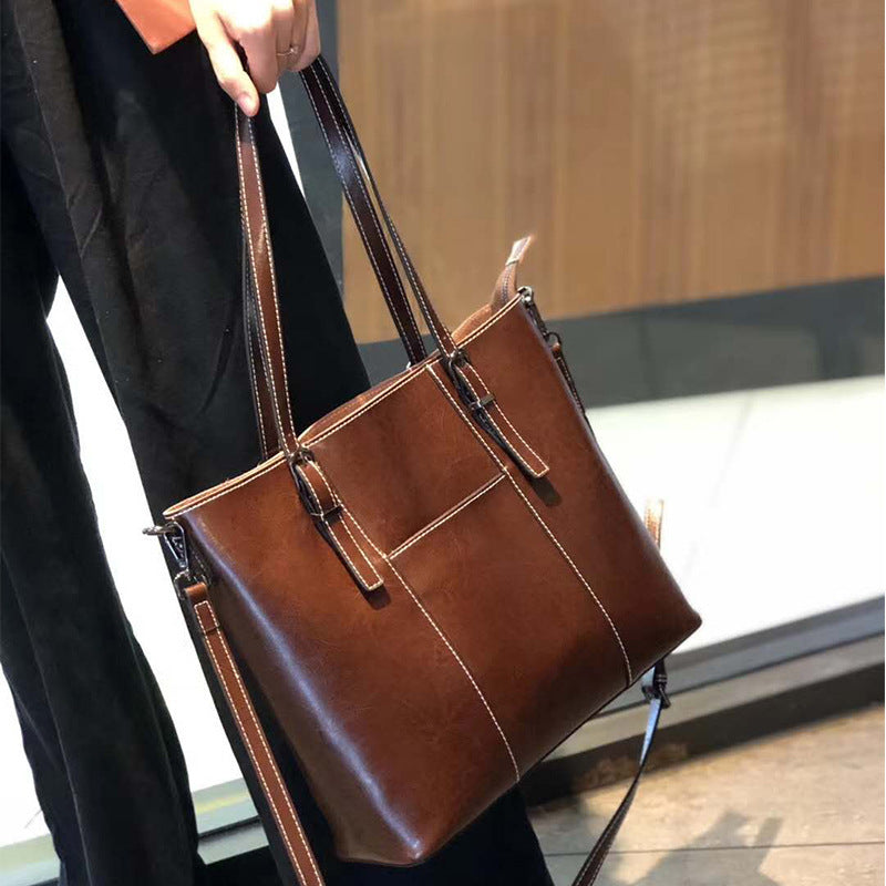 Genuine Leather Women's New Retro Large Capacity Fashion Shoulder Bag - Dana Fashion