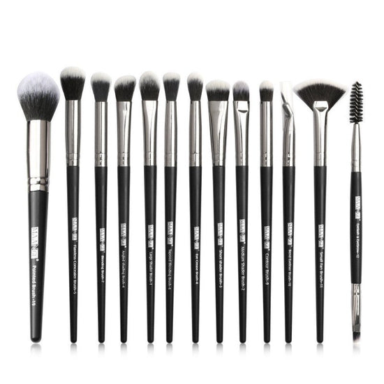 Factory Direct Sale Maange New Product 13 Eye Makeup Brush Set Eyeshadow Brush Beauty Tools Hot Sale $19.99 Dana Fashion Color: Black gun makeup Product information Product Category: Makeup Brush Whether to import: No Number of brushes: 13 Brush material: