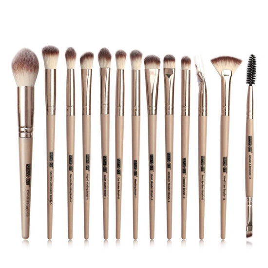 Factory Direct Sale Maange New Product 13 Eye Makeup Brush Set Eyeshadow Brush Beauty Tools Hot Sale $19.99 Dana Fashion Color: Gold makeup Product information Product Category: Makeup Brush Whether to import: No Number of brushes: 13 Brush material: corr