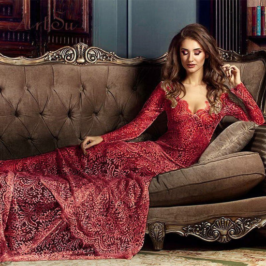 Fantasy V-neck Exposed Back Long Sleeve Mop Dress $39.50 Dana Fashion Color: Wine Red Size: L Women's clothing Product information: Fabric name: lace Color: white, black, wine red, dark blue Main fabric composition: Polyester Fiber (polyester) Size: S,M,L