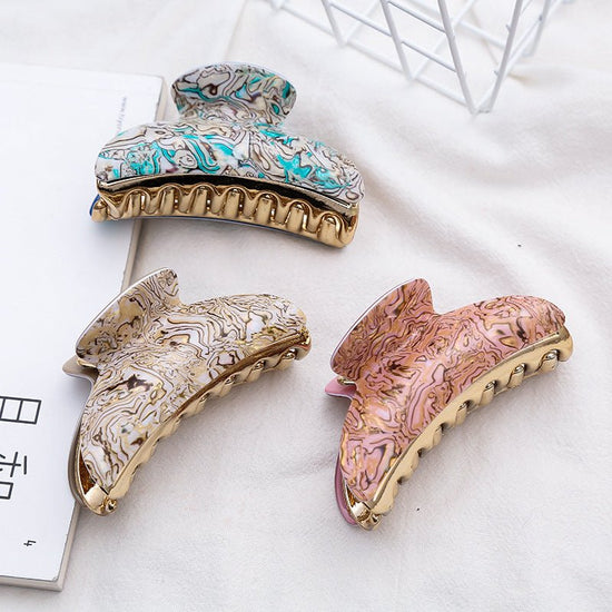 Fashion Acrylic Women's Tie Up The Hair Stripe Hair Claw $9.00 Dana Fashion Color: 9CM Beige Women's Accessories Product information: Treatment Process: oil injection Color: 9CM-beige, 9CM-skin color, 9CM-Rose Red, 9CM-Green, 9CM-gray, 9CM-purple Applicab