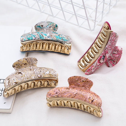 Fashion Acrylic Women's Tie Up The Hair Stripe Hair Claw $9.00 Dana Fashion Color: 9CM Beige Women's Accessories Product information: Treatment Process: oil injection Color: 9CM-beige, 9CM-skin color, 9CM-Rose Red, 9CM-Green, 9CM-gray, 9CM-purple Applicab